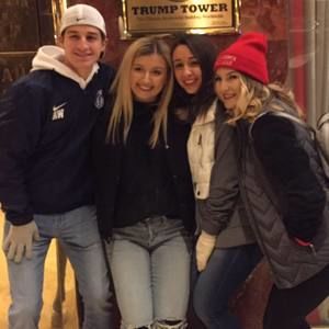 Meet your Posher, Danielle